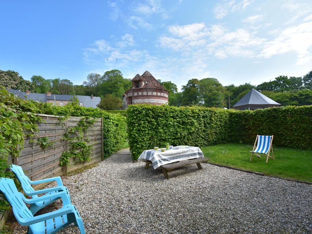 Classic Cottage In Le Bourg-Dun With Garden Exteriör bild